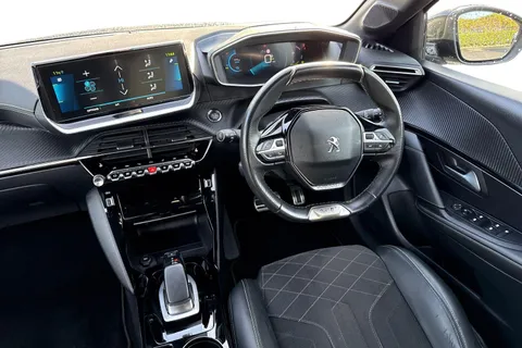 18 of 67 for PEUGEOT 208 100kW GT Premium 50kWh 5dr Auto