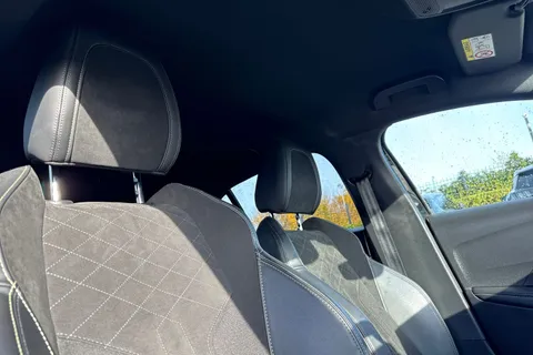 24 of 67 for PEUGEOT 208 100kW GT Premium 50kWh 5dr Auto