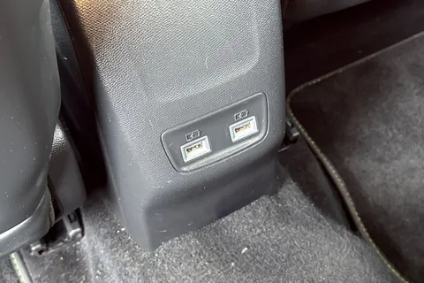 34 of 67 for PEUGEOT 208 100kW GT Premium 50kWh 5dr Auto