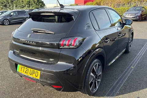 38 of 67 for PEUGEOT 208 100kW GT Premium 50kWh 5dr Auto