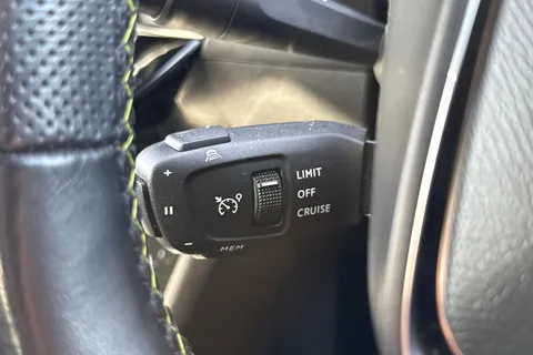 42 of 67 for PEUGEOT 208 100kW GT Premium 50kWh 5dr Auto