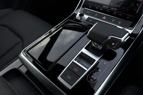  Audi Q7 3.0 TDI V6 45 Black Edition Tiptronic quattro Euro 6 (s/s) 5dr Thumbnail #23