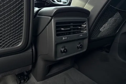  Audi Q7 3.0 TDI V6 45 Black Edition Tiptronic quattro Euro 6 (s/s) 5dr Thumbnail #33