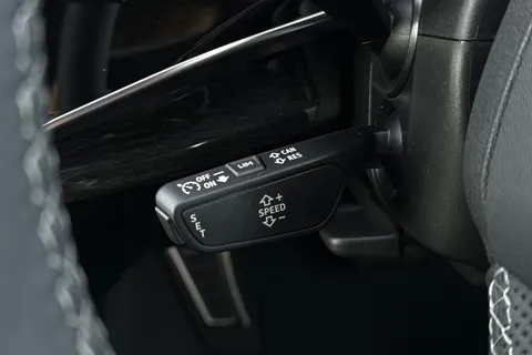  Audi Q7 3.0 TDI V6 45 Black Edition Tiptronic quattro Euro 6 (s/s) 5dr Thumbnail #38