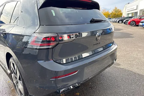 Volkswagen Golf 1.5 eTSI MHEV Black Edition DSG Euro 6 (s/s) 5dr Thumbnail #8