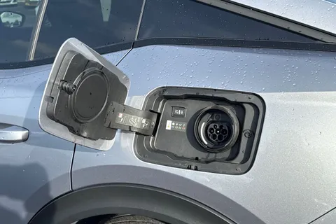 25 of 66 for PEUGEOT 408 1.6 12.4kWh Allure Premium Fastback e-EAT Euro 6 (s/s) 5dr