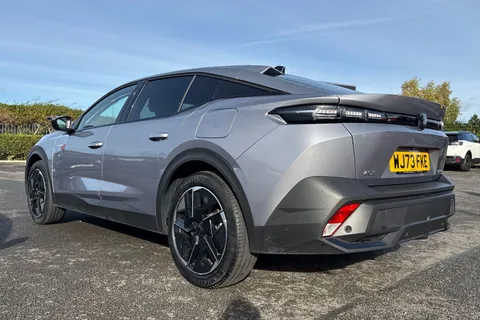 30 of 66 for PEUGEOT 408 1.6 12.4kWh Allure Premium Fastback e-EAT Euro 6 (s/s) 5dr