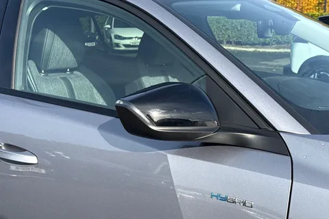 37 of 66 for PEUGEOT 408 1.6 12.4kWh Allure Premium Fastback e-EAT Euro 6 (s/s) 5dr