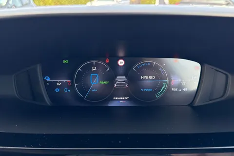 38 of 66 for PEUGEOT 408 1.6 12.4kWh Allure Premium Fastback e-EAT Euro 6 (s/s) 5dr