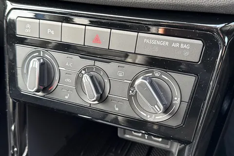 Volkswagen T-Cross 1.0 TSI Match Euro 6 (s/s) 5dr Thumbnail #22