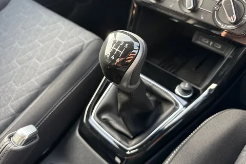 Volkswagen T-Cross 1.0 TSI Match Euro 6 (s/s) 5dr Thumbnail #23