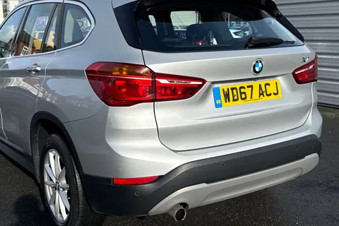 8 of 51 for BMW X1 sDrive 18i SE 5dr