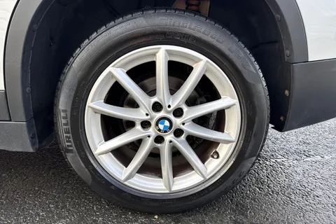 10 of 51 for BMW X1 sDrive 18i SE 5dr