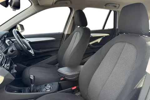 16 of 51 for BMW X1 sDrive 18i SE 5dr