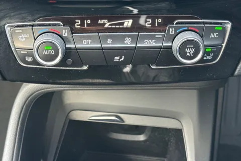 22 of 51 for BMW X1 sDrive 18i SE 5dr