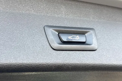 31 of 51 for BMW X1 sDrive 18i SE 5dr