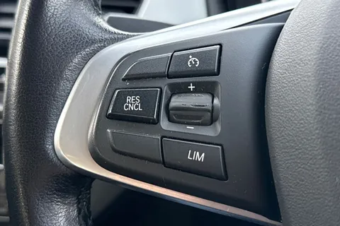 35 of 51 for BMW X1 sDrive 18i SE 5dr