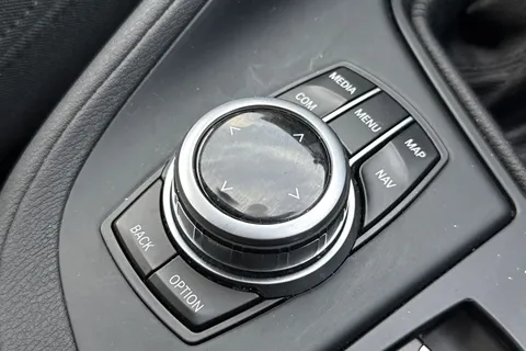 38 of 51 for BMW X1 sDrive 18i SE 5dr