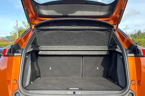 GK71RRZ PEUGEOT e-2008 50kWh GT Premium Auto 5dr Thumbnail #7