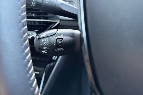 40 of 65 for PEUGEOT e-2008 50kWh Allure Auto 5dr (7kW Charger)