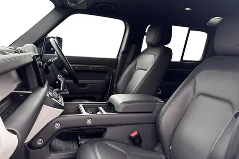 KS24RWY Land Rover Defender 110 3.0 D300 110 X-Dynamic HSE 5dr Thumbnail #4