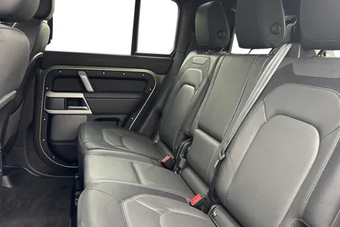 KS24RWY Land Rover Defender 110 3.0 D300 110 X-Dynamic HSE 5dr Thumbnail #5
