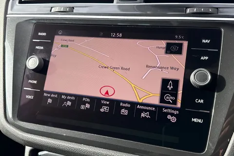 17 of 64 for Volkswagen Tiguan 1.4 TSI SE Navigation Euro 6 (s/s) 5dr