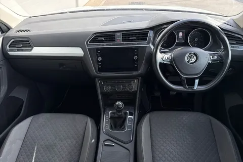 29 of 64 for Volkswagen Tiguan 1.4 TSI SE Navigation Euro 6 (s/s) 5dr
