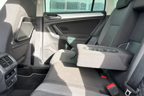 36 of 64 for Volkswagen Tiguan 1.4 TSI SE Navigation Euro 6 (s/s) 5dr