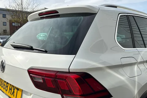 37 of 64 for Volkswagen Tiguan 1.4 TSI SE Navigation Euro 6 (s/s) 5dr