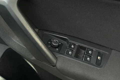 40 of 64 for Volkswagen Tiguan 1.4 TSI SE Navigation Euro 6 (s/s) 5dr
