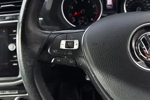 51 of 64 for Volkswagen Tiguan 1.4 TSI SE Navigation Euro 6 (s/s) 5dr