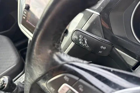 52 of 64 for Volkswagen Tiguan 1.4 TSI SE Navigation Euro 6 (s/s) 5dr