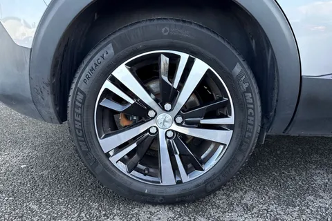 EU71CXG PEUGEOT 5008 1.2 PureTech GT EAT Euro 6 (s/s) 5dr Thumbnail #11