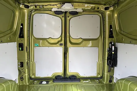 BA25KXR Volkswagen Transporter 2.0 TDI 150 Commerce Pro Van Automatic Thumbnail #33