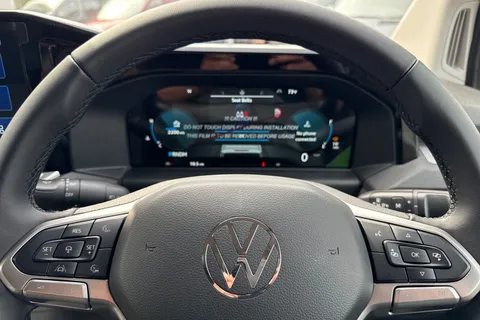 BA25KXR Volkswagen Transporter 2.0 TDI 150 Commerce Pro Van Automatic Thumbnail #36