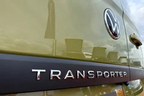 BA25KXR Volkswagen Transporter 2.0 TDI 150 Commerce Pro Van Automatic Thumbnail #48