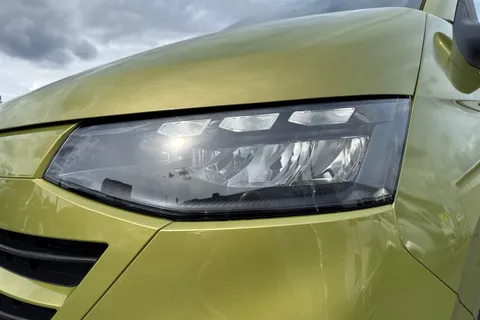 BA25KXR Volkswagen Transporter 2.0 TDI 150 Commerce Pro Van Automatic Thumbnail #58