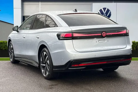  Volkswagen Id.7 Pro 77kWh Match Plus Fastback Auto 5dr Thumbnail #3