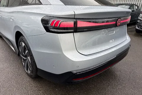  Volkswagen Id.7 Pro 77kWh Match Plus Fastback Auto 5dr Thumbnail #8