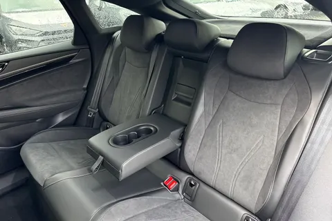  Volkswagen Id.7 Pro 77kWh Match Plus Fastback Auto 5dr Thumbnail #19