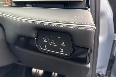  Volkswagen Id.7 Pro 77kWh Match Plus Fastback Auto 5dr Thumbnail #31