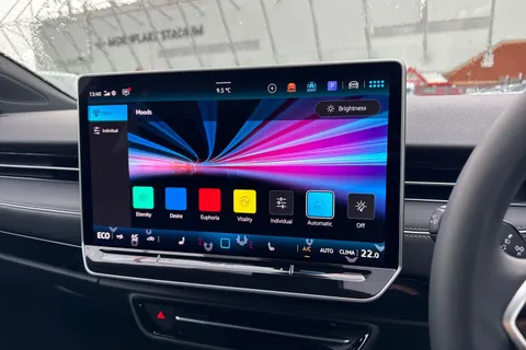  Volkswagen Id.7 Pro 77kWh Match Plus Fastback Auto 5dr Thumbnail #51