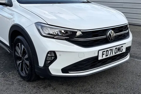 FD71OMG Volkswagen Taigo 1.0 TSI Life Euro 6 (s/s) 5dr Thumbnail #9