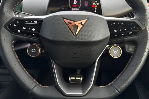 KP25VLG CUPRA Tavascan 77kWh V1 SUV Coupe Auto 5dr Thumbnail #33