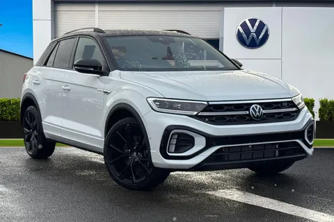  Volkswagen T-Roc 1.5 TSI Black Edition Plus SUV 5dr Petrol DSG Euro 6 (s/s) (150 ps) Thumbnail #2