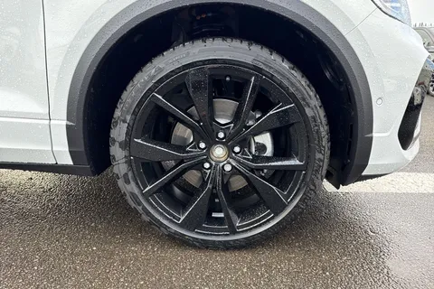  Volkswagen T-Roc 1.5 TSI Black Edition Plus SUV 5dr Petrol DSG Euro 6 (s/s) (150 ps) Thumbnail #13