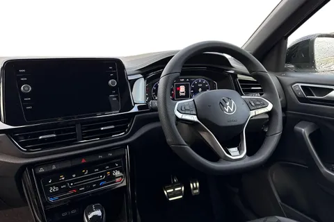  Volkswagen T-Roc 1.5 TSI Black Edition Plus SUV 5dr Petrol DSG Euro 6 (s/s) (150 ps) Thumbnail #18
