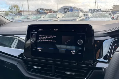  Volkswagen T-Roc 1.5 TSI Black Edition Plus SUV 5dr Petrol DSG Euro 6 (s/s) (150 ps) Thumbnail #47