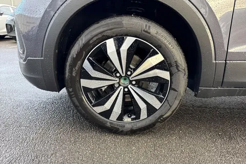  Volkswagen T-Cross 1.0 TSI Match Euro 6 (s/s) 5dr Thumbnail #10